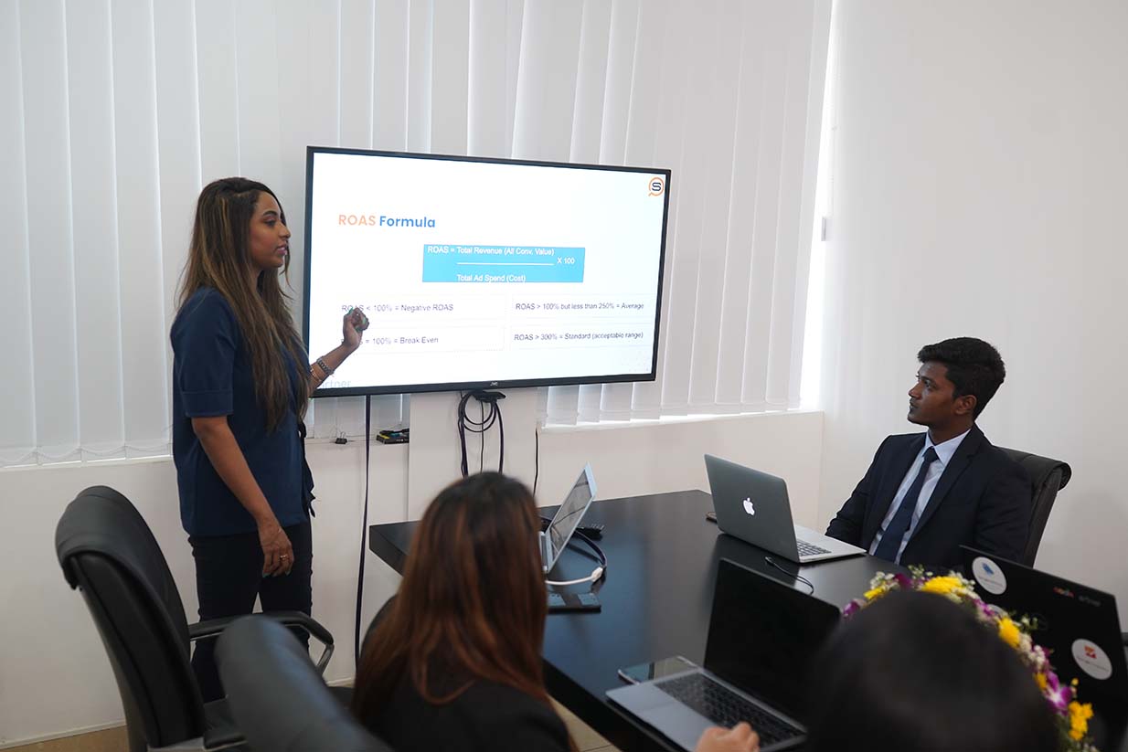 DSC00255 raneesha discussing ROAS formula